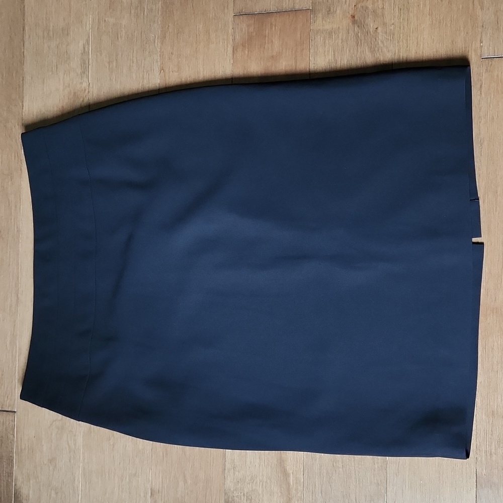 Louben Petite / Black Skirt